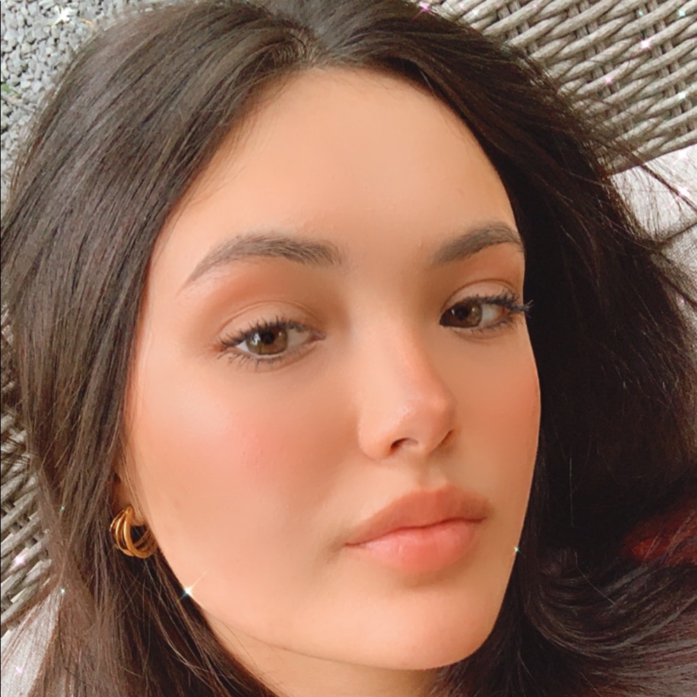 Meet your Posher, Makayla